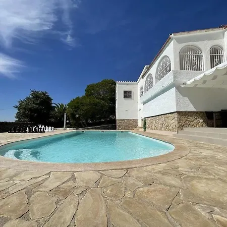 Andaluz Mas Fumats Vila *